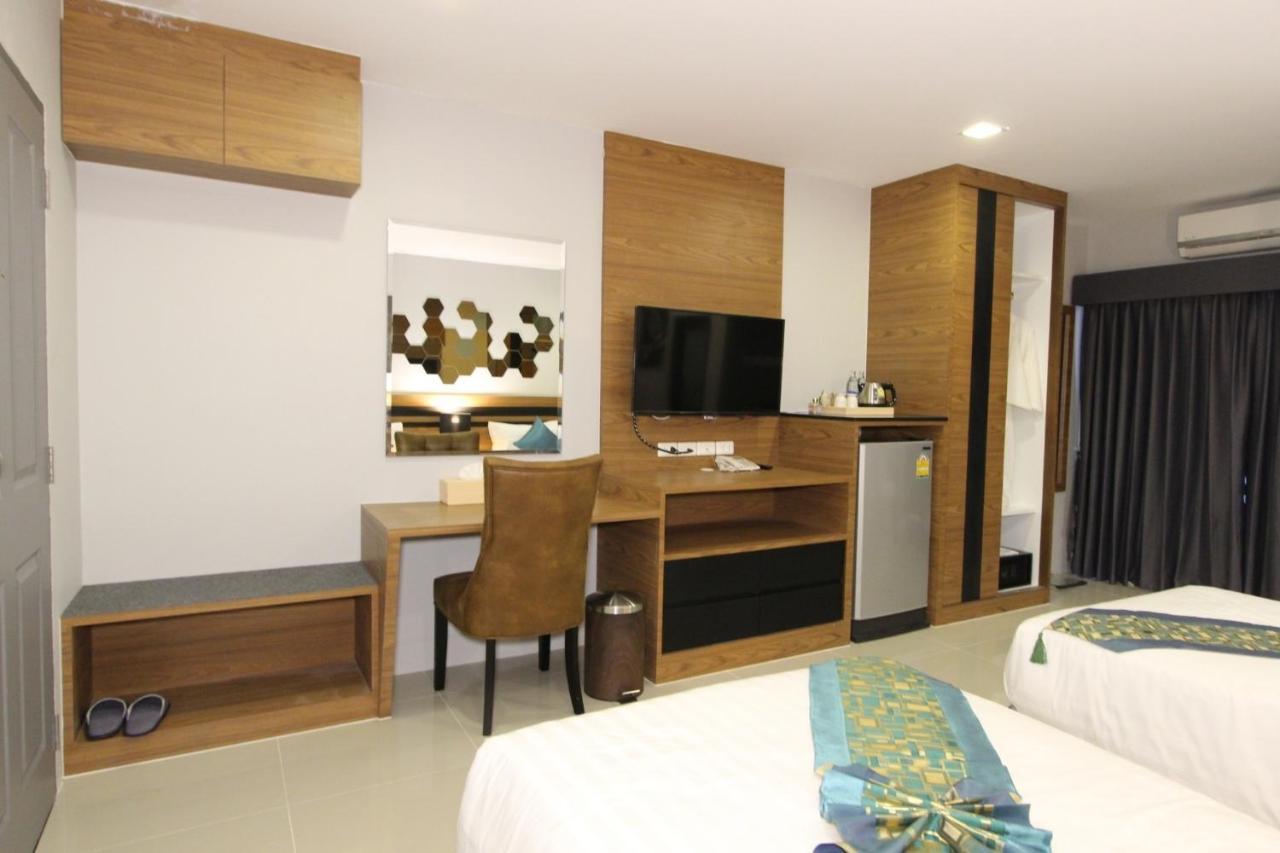 The Leisure Hotel Bang Bo Exterior photo